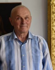 Титов